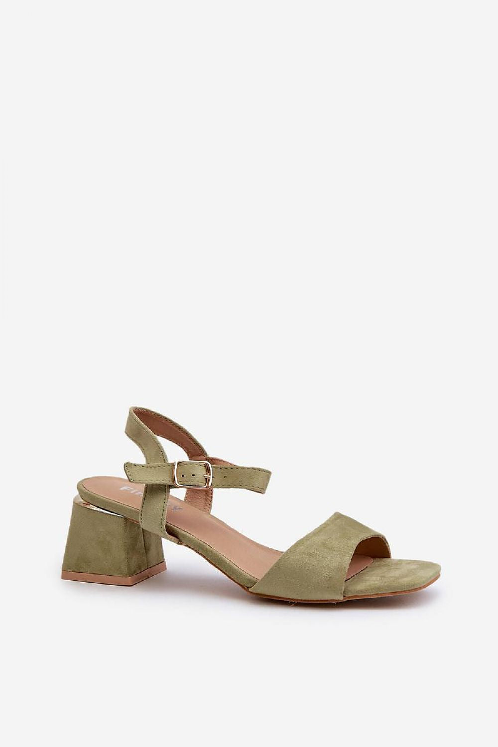 Sandales en daim écologique avec talon bloc et fermeture réglable.