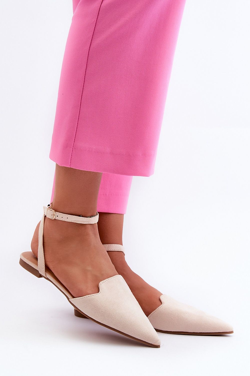 Ballerines élégantes en éco-suède avec bout pointu pour un look raffiné