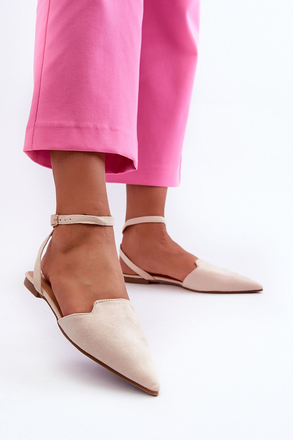 Ballerines élégantes en éco-suède avec bout pointu pour un look raffiné