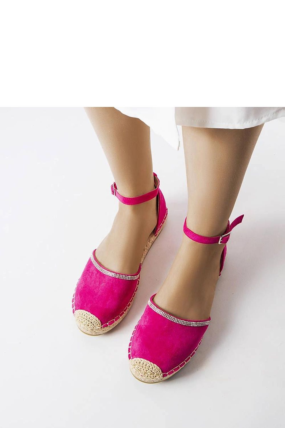 Espadrille légère et élégante avec semelle souple pour un confort optimal.