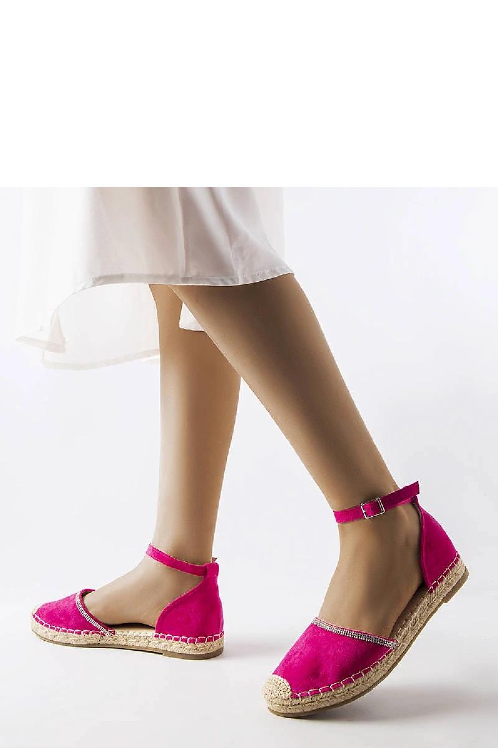 Espadrille légère et élégante avec semelle souple pour un confort optimal.