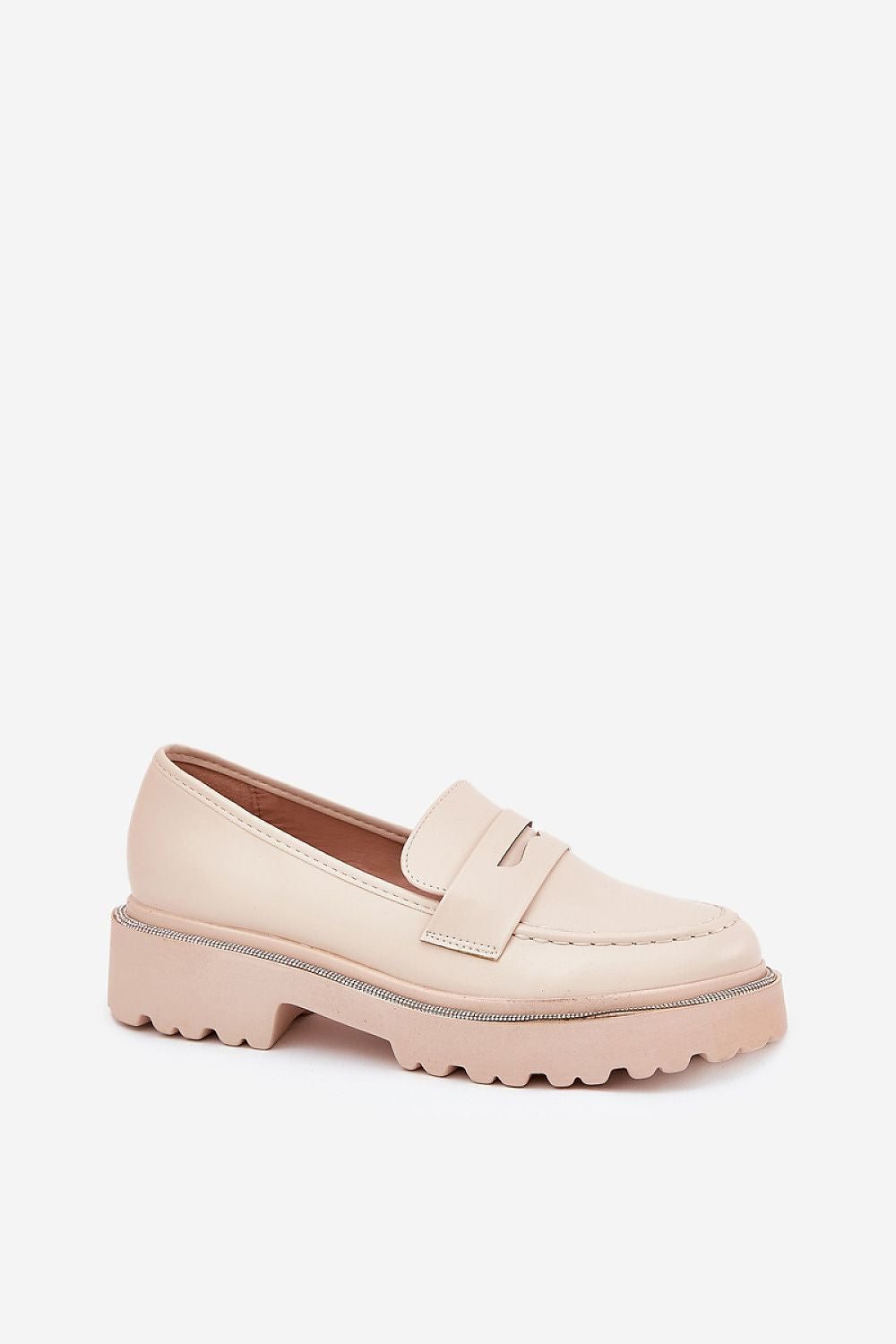Mocassins en daim écologique avec strass élégants sur la semelle