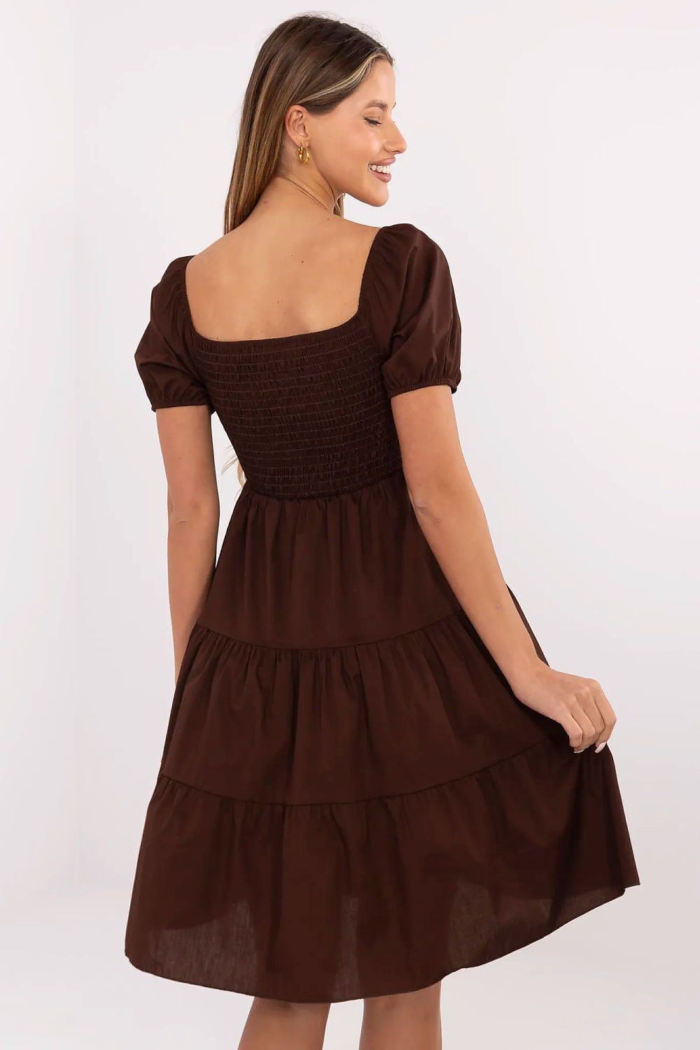 Robe Valloria | Zachoo
