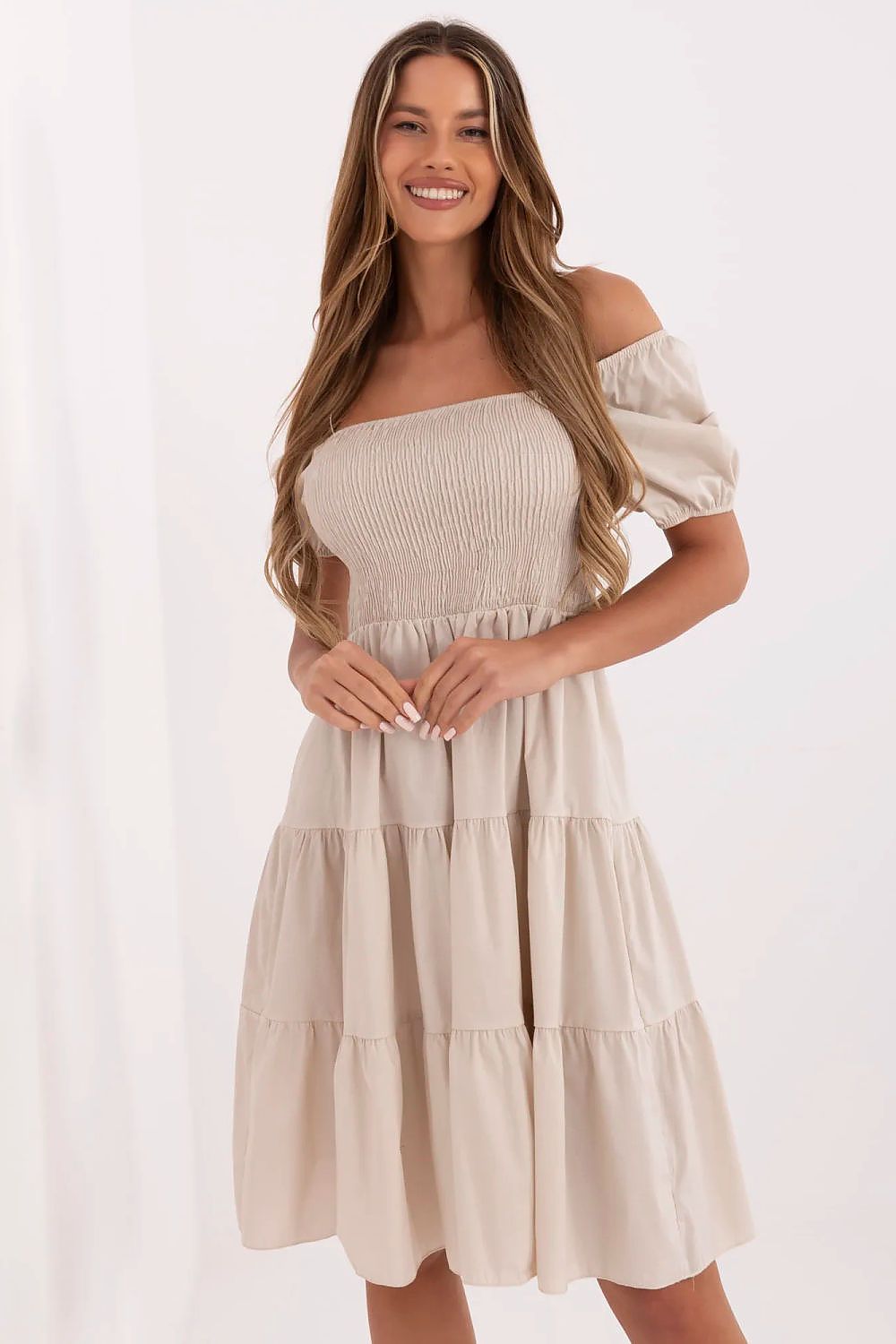 Robe Valloria beige 2 universelle | Zachoo