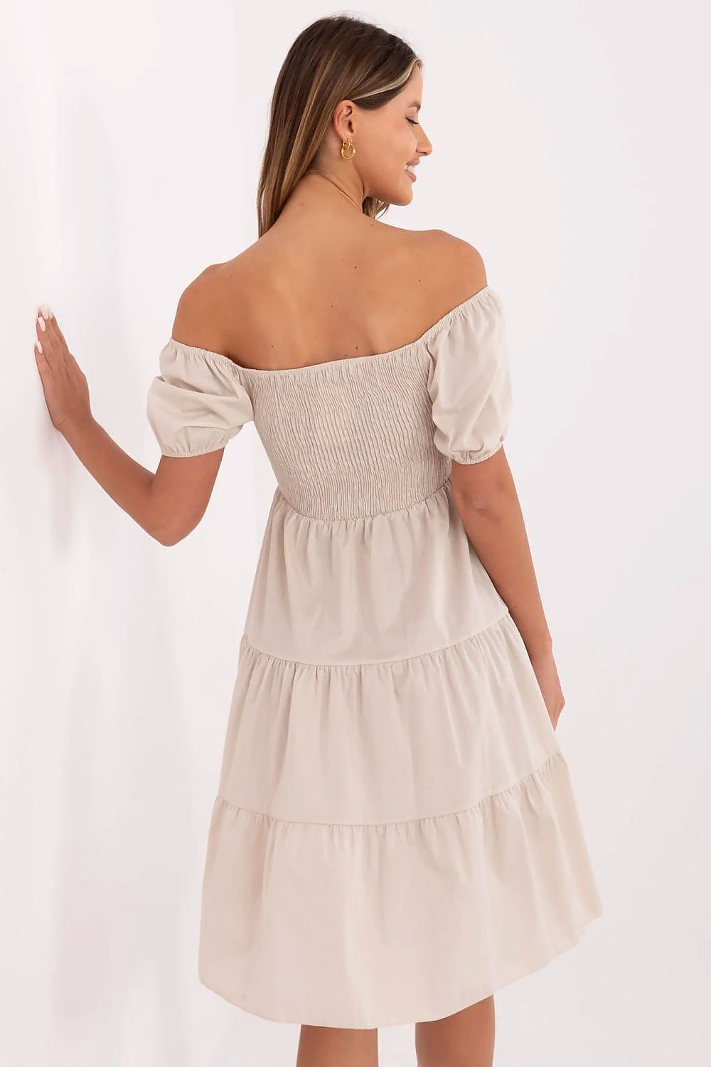 Robe Valloria | Zachoo
