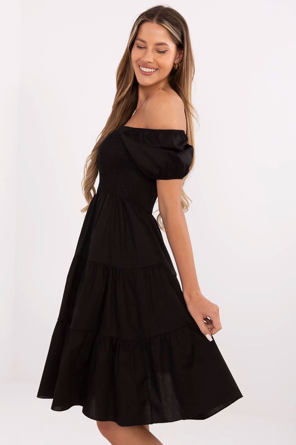 Robe Valloria | Zachoo