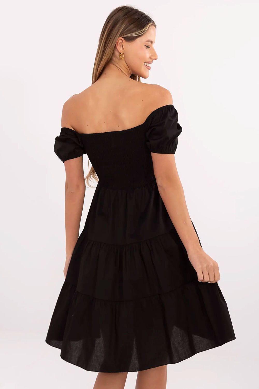 Robe Valloria | Zachoo
