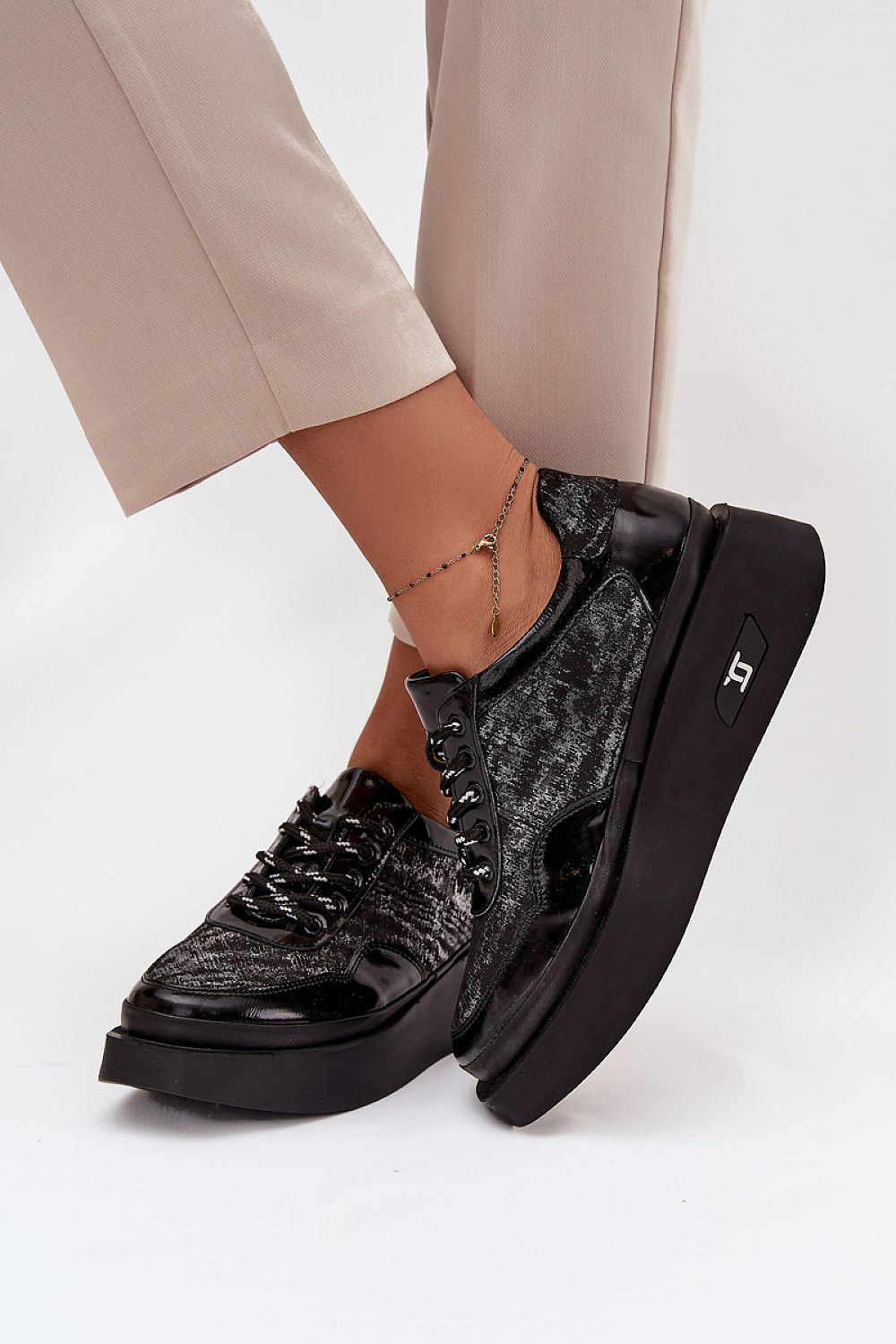 Chaussures basses femme en cuir naturel – Artisportia | Zachoo