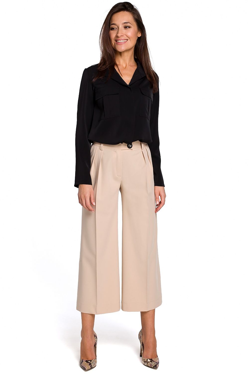 Pantalon fluide et élégant, idéal pour un look chic et confortable.