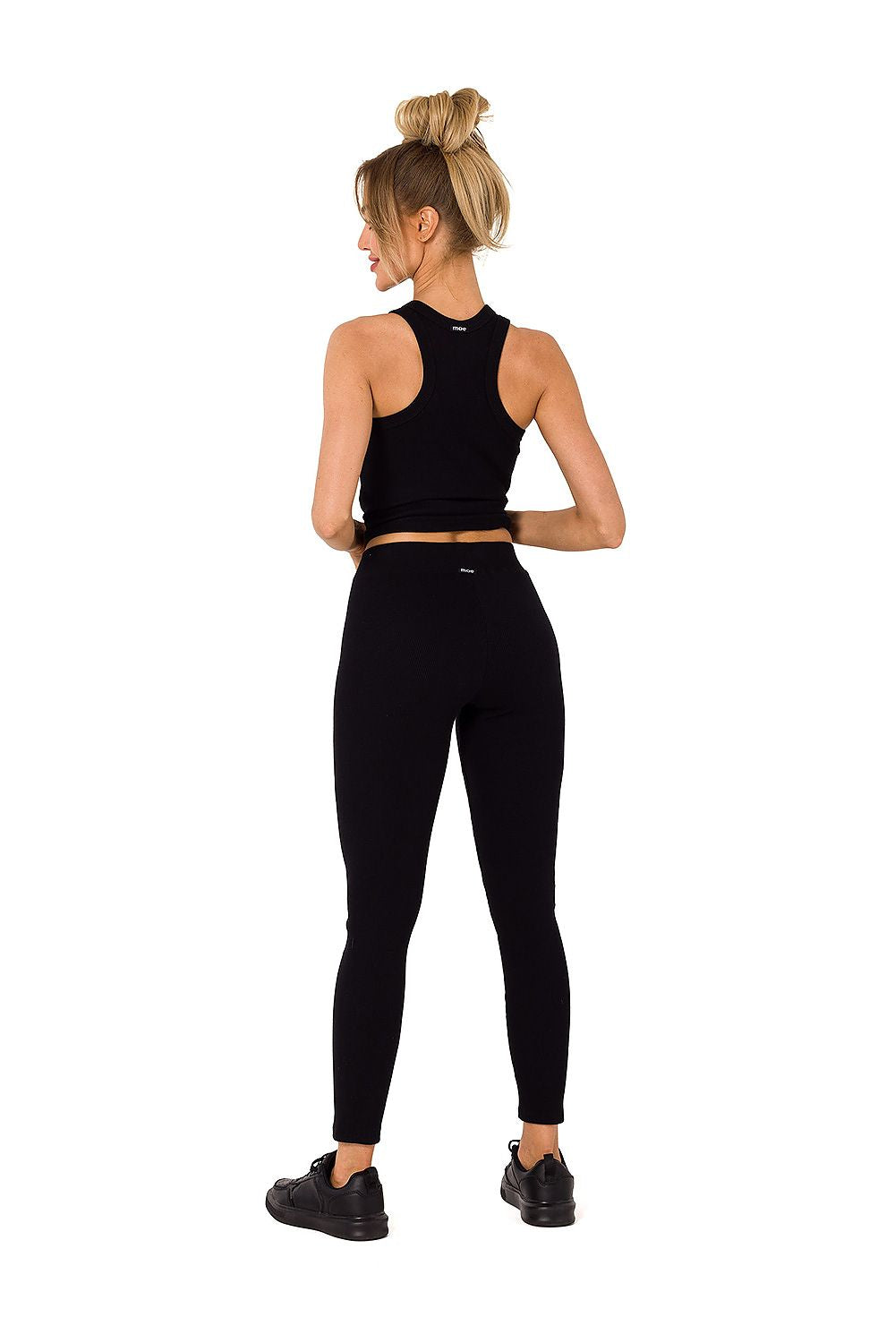 Legging MoeFlex taille haute avec coutures élégantes, parfait pour tous les usages.