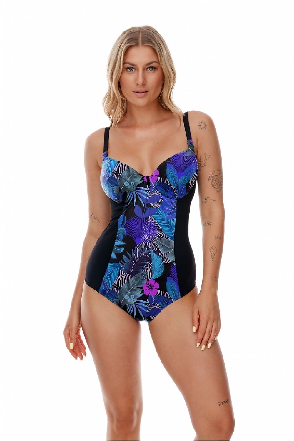 Maillot de bain une pièce OceanElegance avec coupe ajustée.