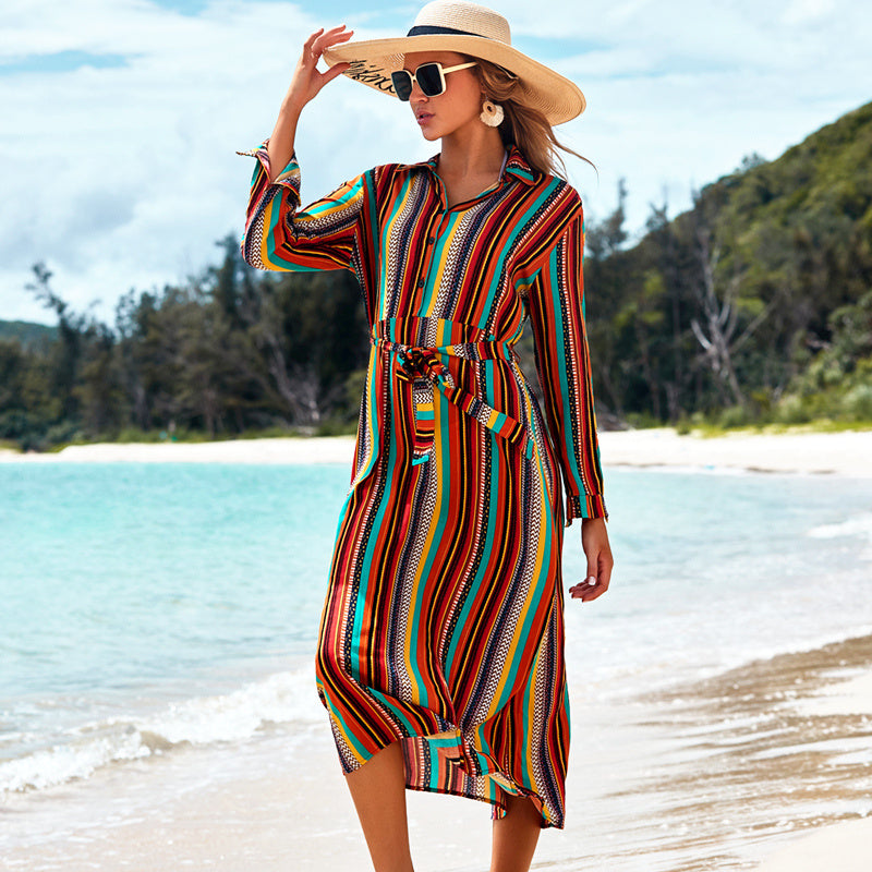 Robe longue estivale fluide, parfaite pour une journée à la plage ou une soirée d'été.