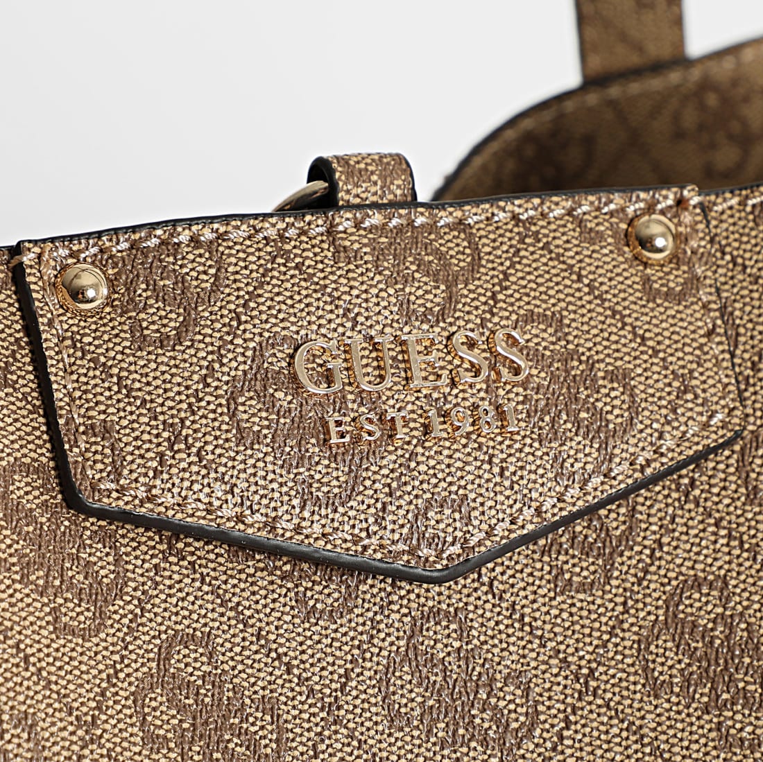 Sac à main féminin LuxePorté élégant et durable avec fermeture éclair, idéal pour toutes les occasions