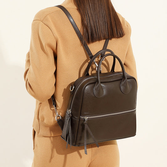 Sac à dos en cuir spacieux et élégant pour femmes.