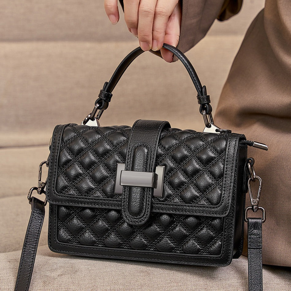 Sac à main polyvalent et chic pour femmes modernes.