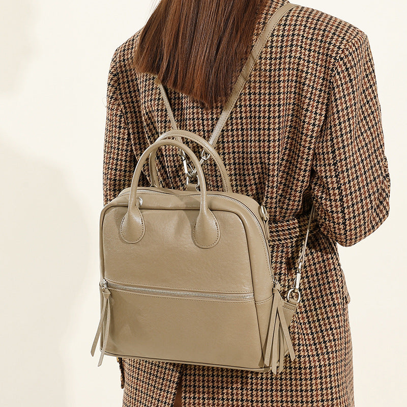 Sac à dos en cuir spacieux et élégant pour femmes.