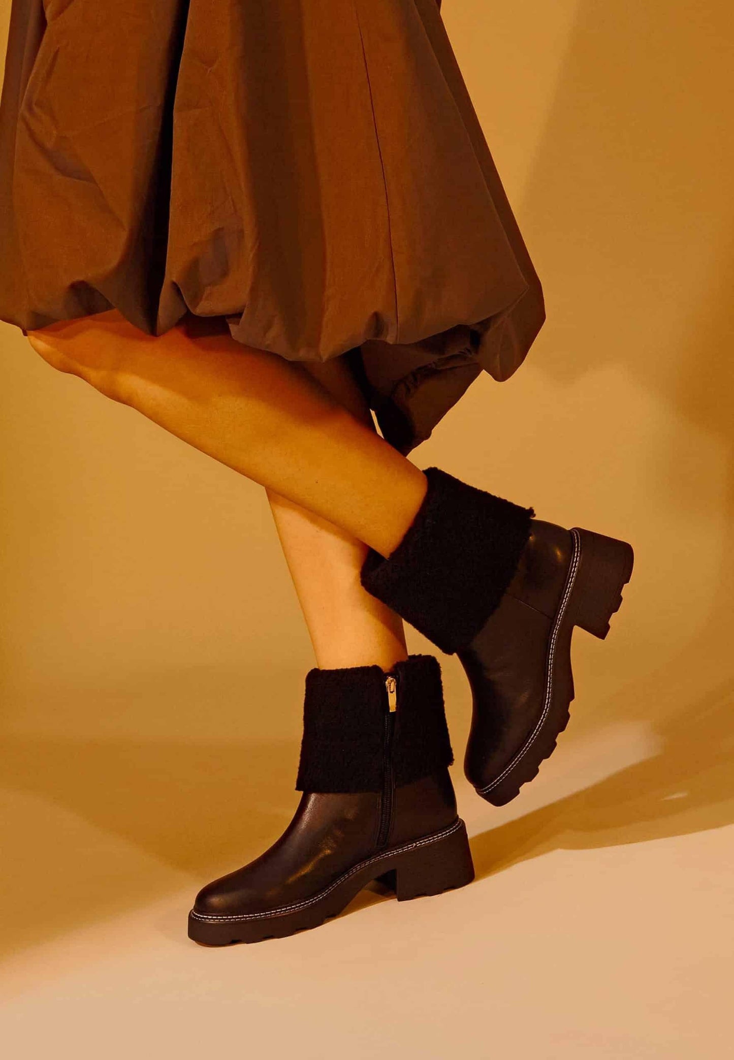 Bottines femme en cuir noir – Arvenia | Zachoo