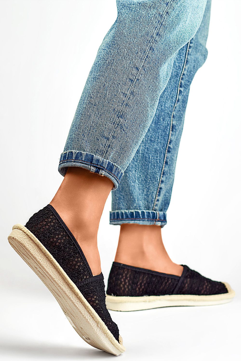 Espadrille légère et confortable en tissu pour femmes.