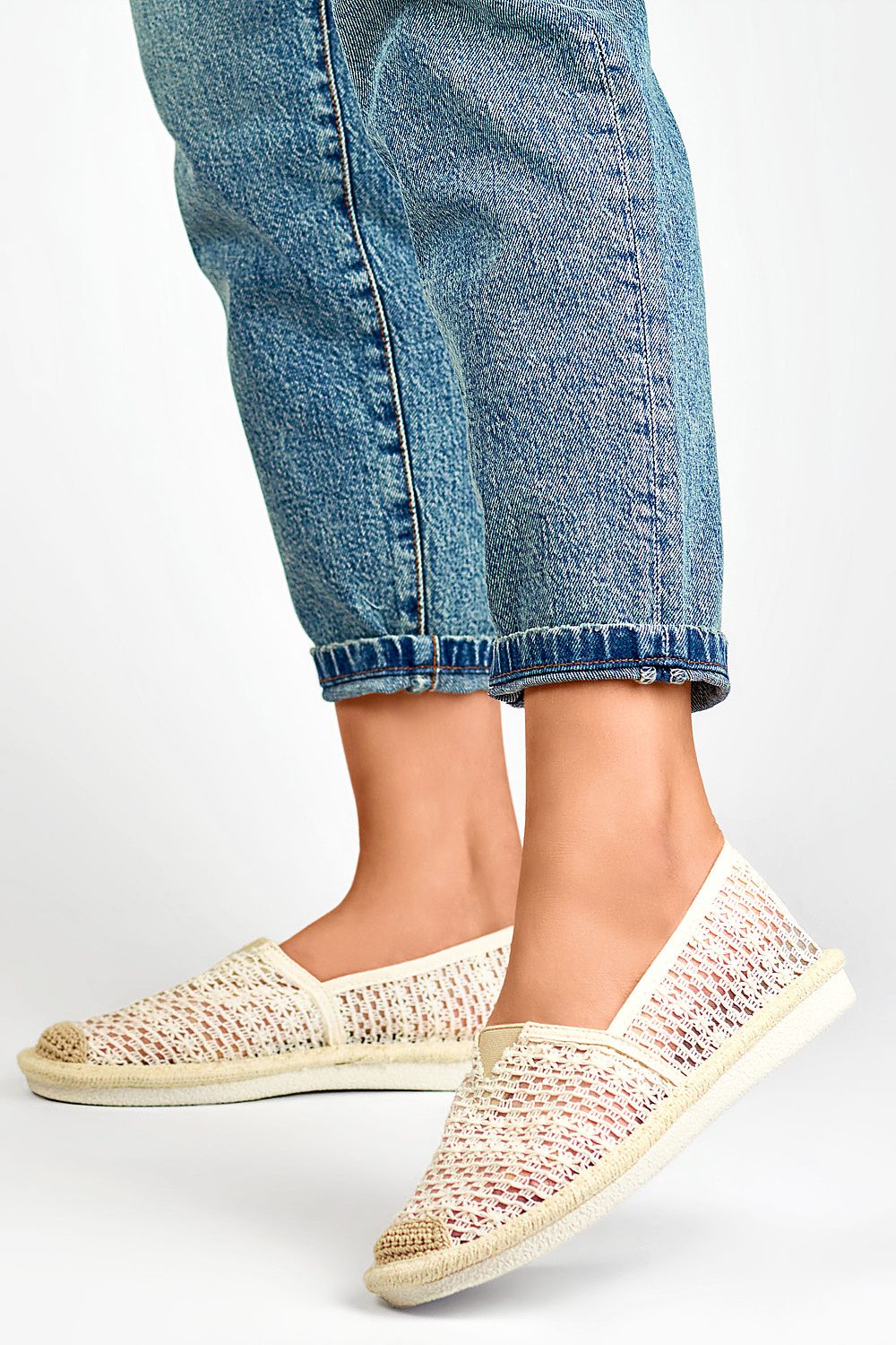 Espadrille légère et confortable en tissu pour femmes.