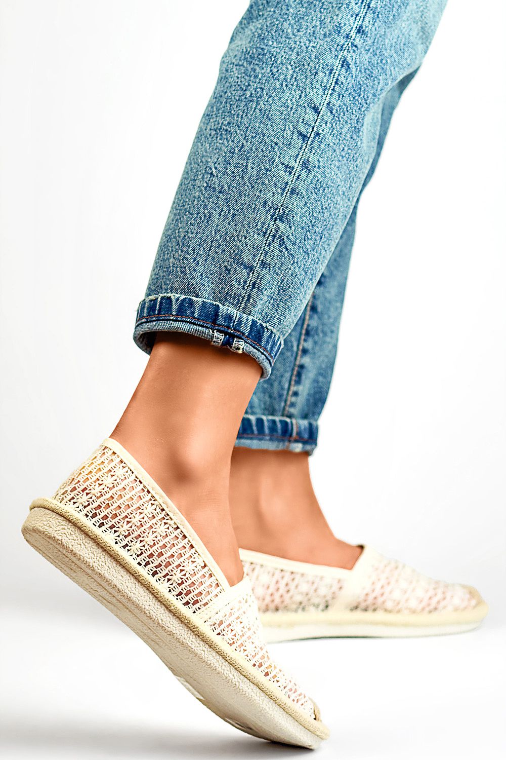 Espadrille légère et confortable en tissu pour femmes.