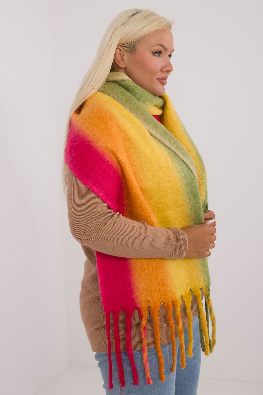 Écharpe femme en polyester avec pompons – Liora | Zachoo
