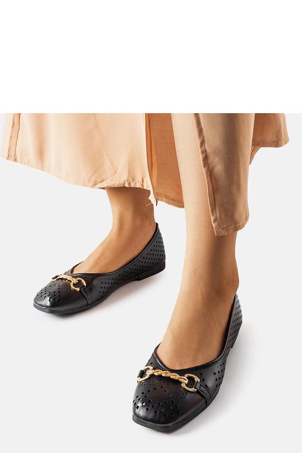 Ballerine ajourée élégante et confortable, idéale pour l’été