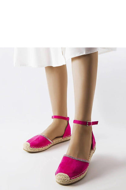 Espadrille légère et élégante avec semelle souple pour un confort optimal.