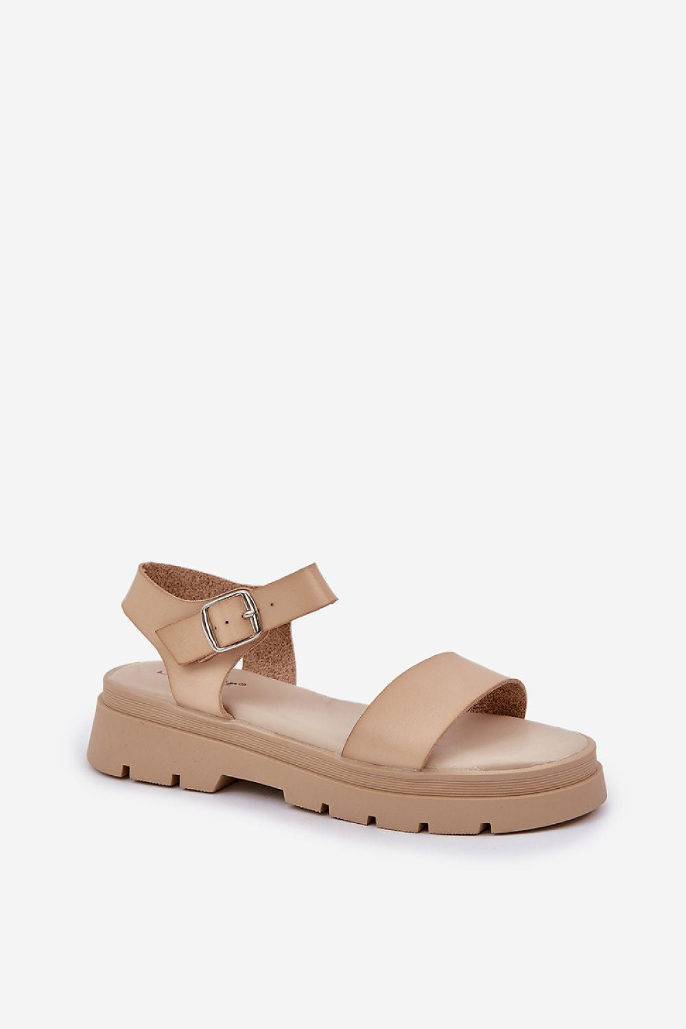 Sandales confortables en cuir écologique avec talon plat et plateforme.