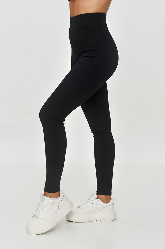 Leggings longs ajustés et respirants pour un confort optimal.