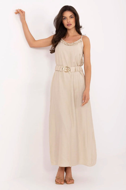 Robe Ferilaya beige universelle | Zachoo