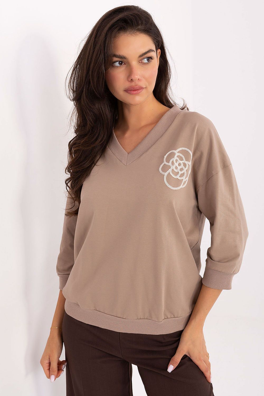 Chemisier femme coton col V manches 3/4 - Relevance beige universelle | Zachoo