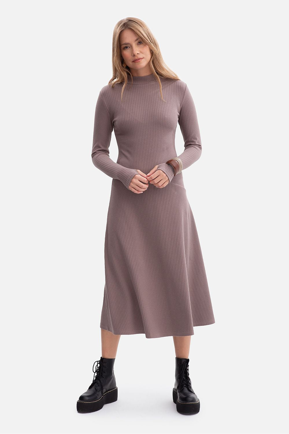 Robe femme en coton côtelé – Inflexion brun | Zachoo