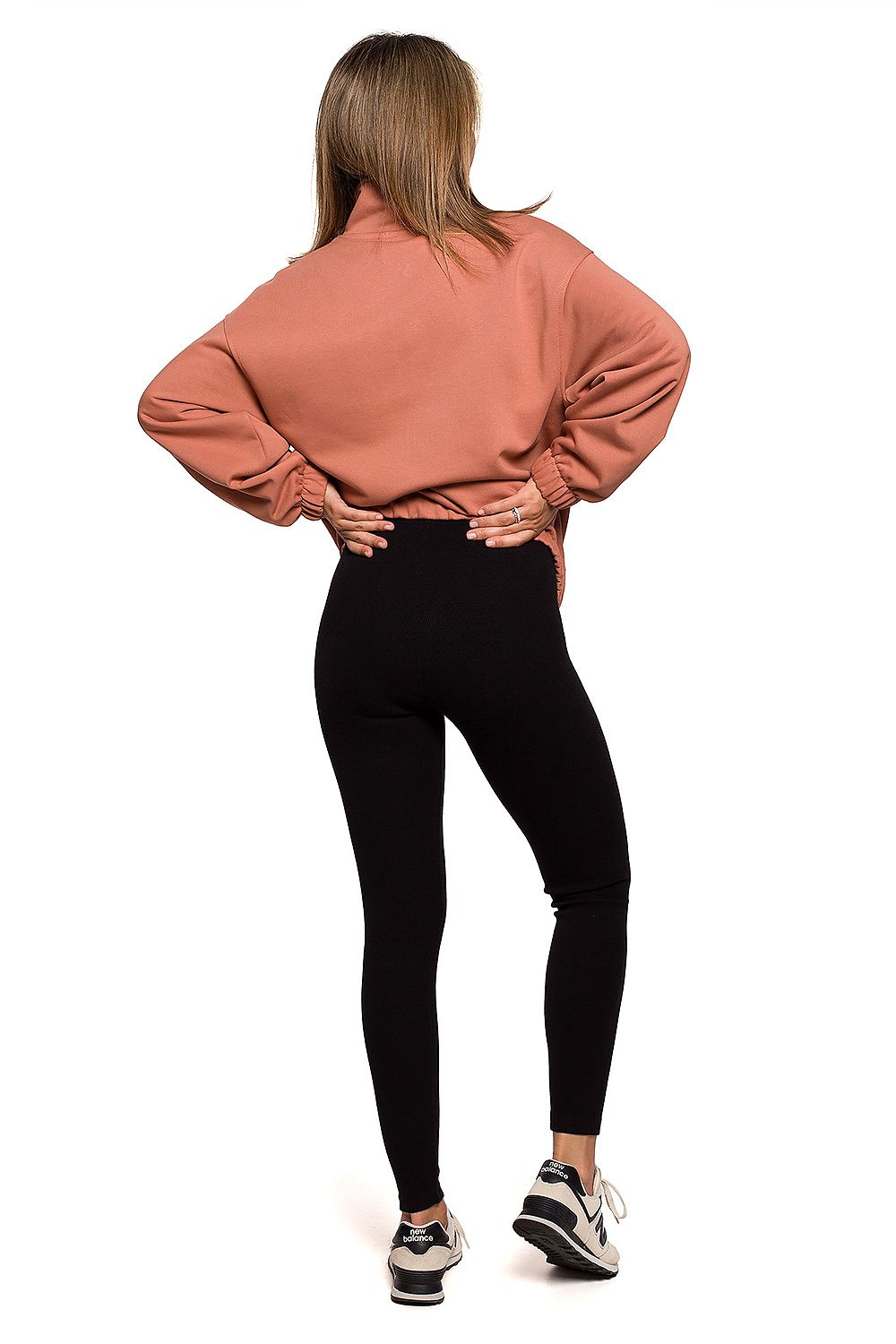 Leggings en tricot rayé, doux et extensibles pour un confort optimal.