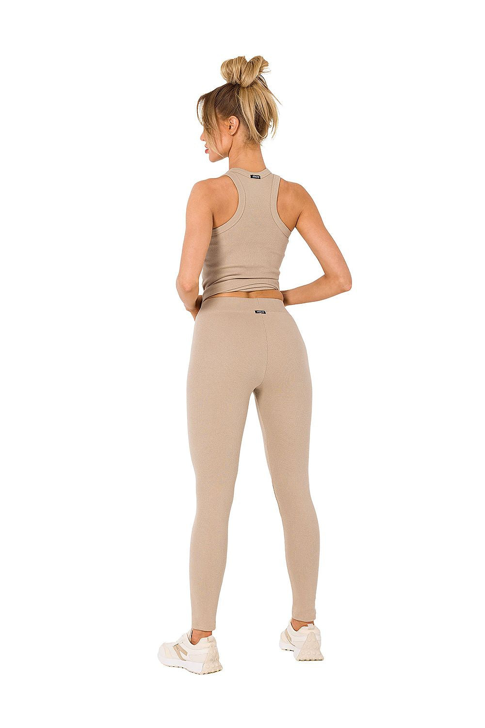 Legging MoeFlex taille haute avec coutures élégantes, parfait pour tous les usages.