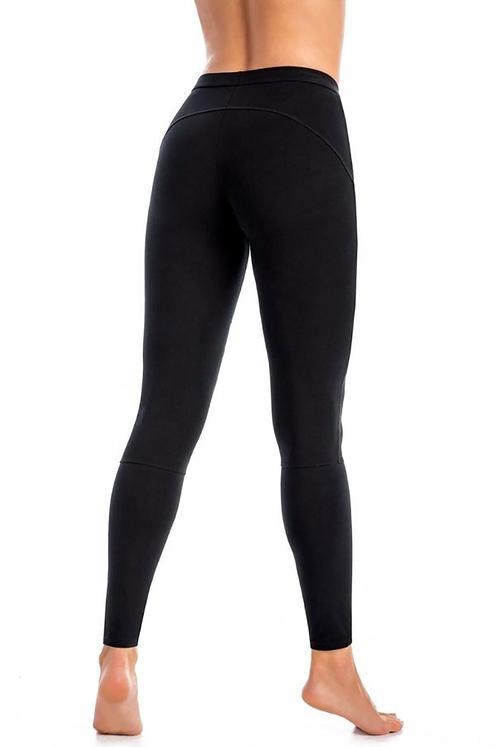 Leggings longs en coton dense avec fibre Lycra pour un confort optimal.