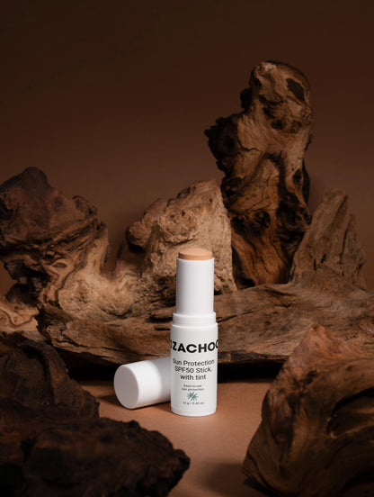 Stick de Protection Solaire SPF50 Teinté – Haute Protection & Teint Uniforme – Certifié ECOCERT – 12 gr | Zachoo
