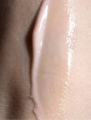 Texture du soin Sérum Hydratant Éclat – Acide Hyaluronique & Pivoine – 99 % Naturel